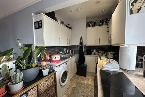 1 bedroom flat to rent, Bridport