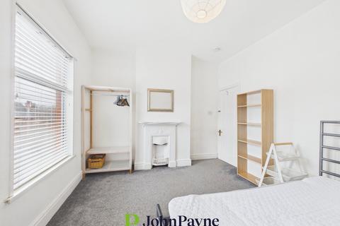3 bedroom terraced house to rent, Humber Avenue, Stoke, Coventry, CV1