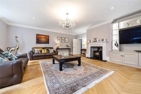 4 bedroom semi-detached house to rent, Totteridge Common, London, N20