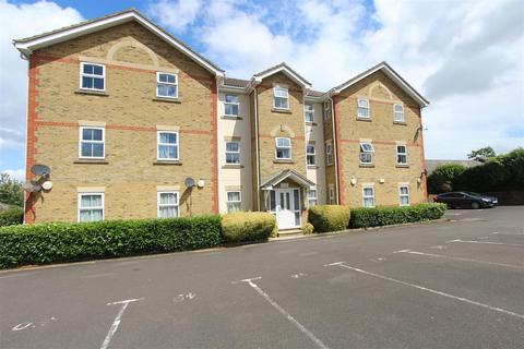 2 bedroom flat to rent, Anselm Close, Sittingbourne