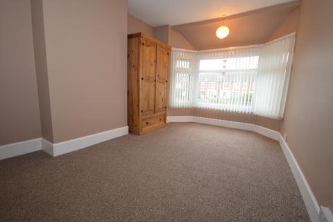 3 bedroom terraced house to rent, Kenpas Highway, Green Lane, Coventry, West Midlands, CV3