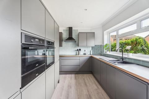 41 Captain Cook Close, Chalfont St Giles, HP8 4DS
