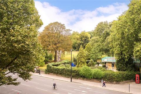4 bedroom flat for sale, Queen's Gate, South Kensington, SW7