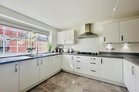 4 bedroom detached house for sale, Durnells, Didcot