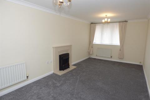 2 bedroom apartment to rent, The Leas, Monkseaton