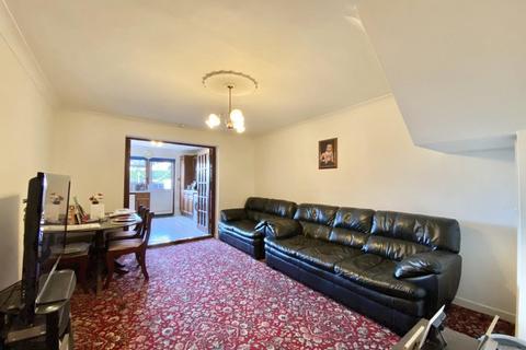 3 bedroom terraced house for sale, Juniper Way, Hayes