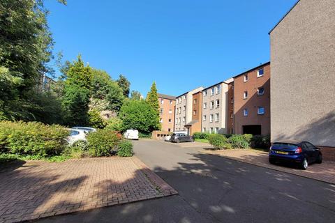 9/12 Murano Place, Edinburgh, EH7 5HH