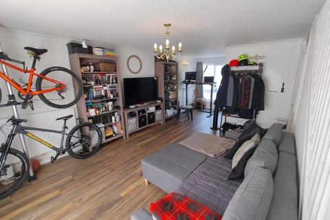 2 bedroom maisonette for sale, Forris Avenue, Hayes