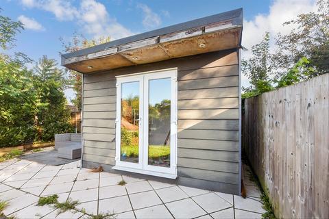 1 bedroom terraced bungalow for sale, Holtye Road, East Grinstead, West Sussex