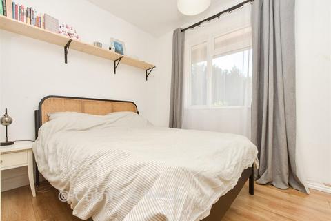1 bedroom terraced bungalow for sale, Holtye Road, East Grinstead, West Sussex