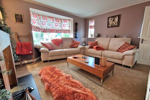 3 bedroom detached house for sale, Friars Way, Burnham-on-Sea, Somerset, TA8