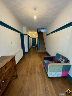 692 Beverley Road, Hull, HU6 7JH