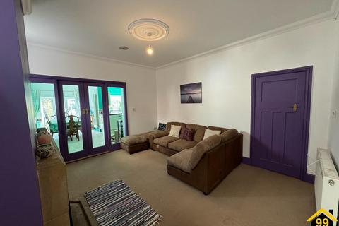 692 Beverley Road, Hull, HU6 7JH