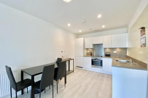 2 bedroom flat for sale, Laurina Apartments, Carnation Gardens, Hayes