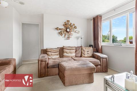 1 bedroom flat for sale, Parrotts Field, Hoddesdon EN11