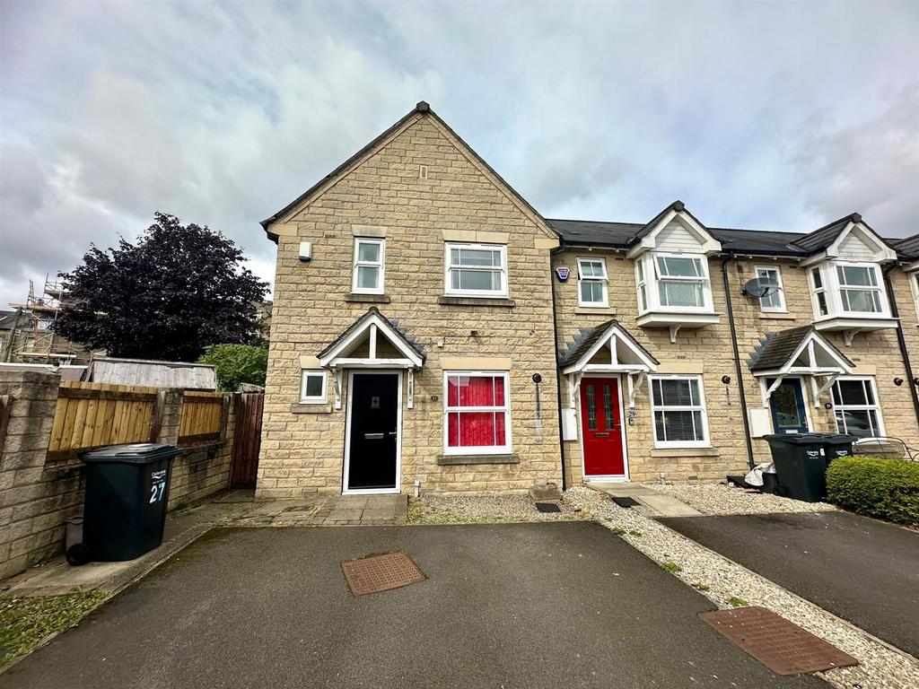 Hastings Way, Savile Park, Halifax 3 bed house to rent £995 pcm (£230 pw)