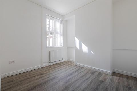 60 Arran Street, Cardiff, CF24 3HT