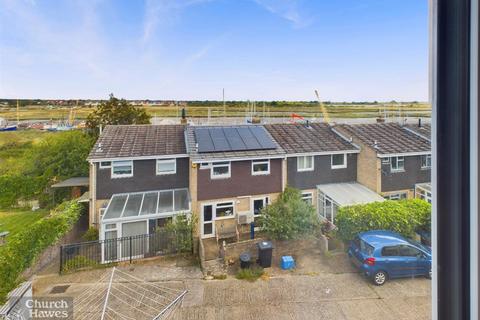 3 bedroom end of terrace house for sale, Downs Road, Maldon