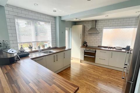 25 Dads Lane, Birmingham, B13 8PG