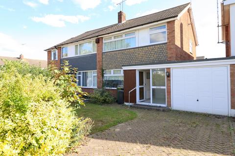 4 bedroom semi-detached house for sale, The Paddocks, Rayleigh, SS6