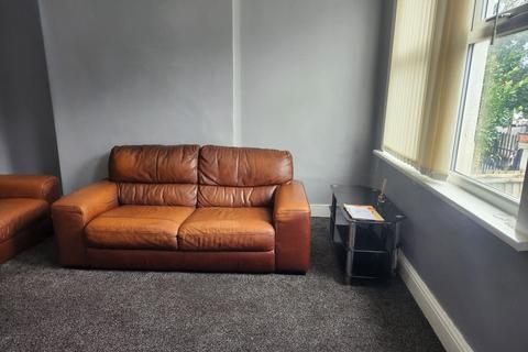 1 bedroom terraced house to rent, LS11