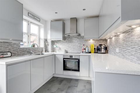3 bedroom townhouse for sale, Kelham Drive, Sherwood NG5