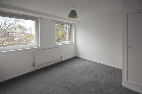 2 bedroom apartment to rent, Numa Court, Brentford Dock, Brentford