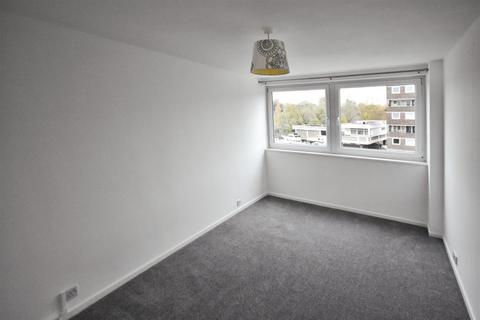 2 bedroom apartment to rent, Numa Court, Brentford Dock, Brentford