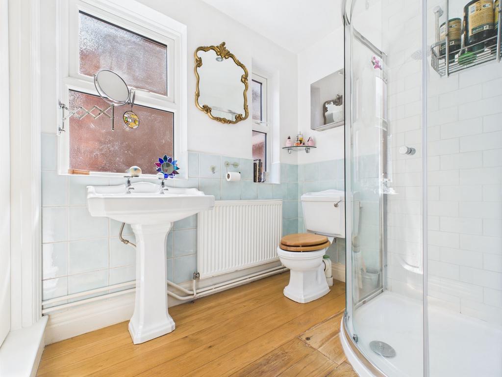 Bathroom First Floor