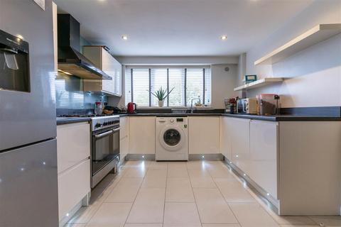 3 bedroom end of terrace house for sale, Warston Avenue, Birmingham, B32