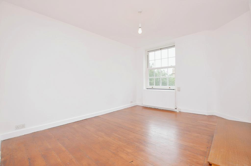 Peckham Park Road Peckham SE15 2 bed flat to rent £1,800 pcm (£415 pw)