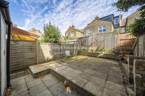 3 bedroom house to rent, Eswyn Road Tooting SW17