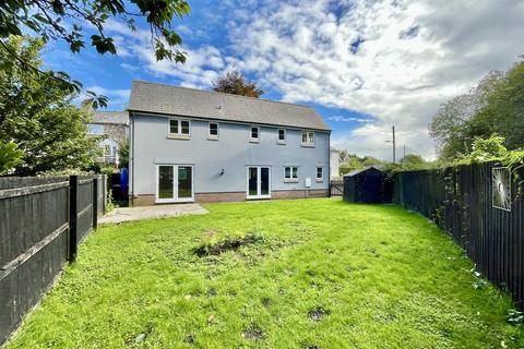 3 bedroom detached house for sale, Railway Road, Cinderford GL14