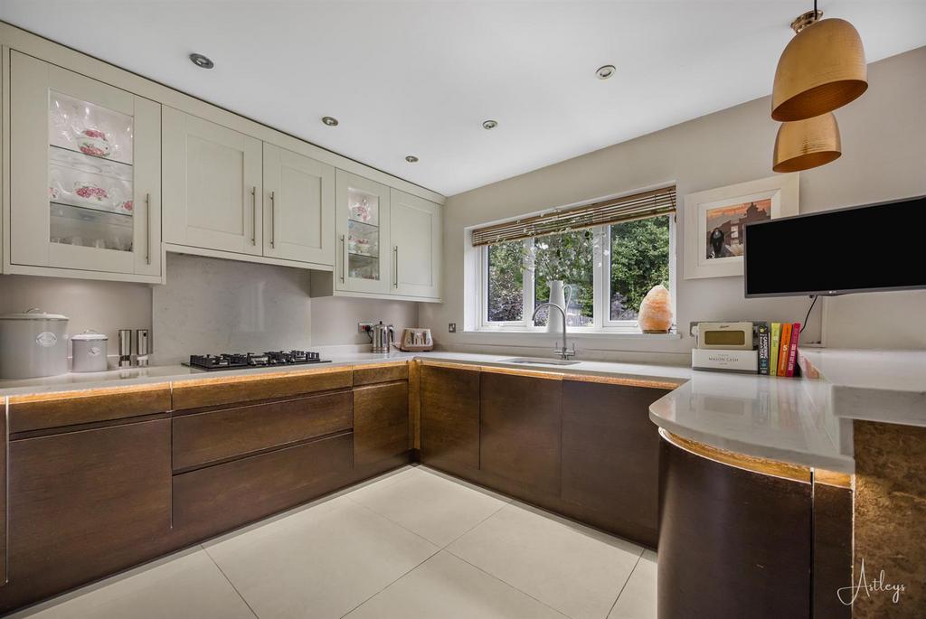 Kitchen/Breakfast Room