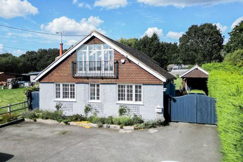 3 bedroom detached house for sale, On A 1/4 Of An Acre Plot In Cranbrook