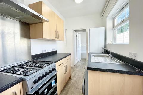 2 bedroom house to rent, Liverpool Street, Southampton SO14