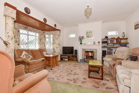 3 bedroom detached bungalow for sale, Harmsworth Gardens, Broadstairs, Kent