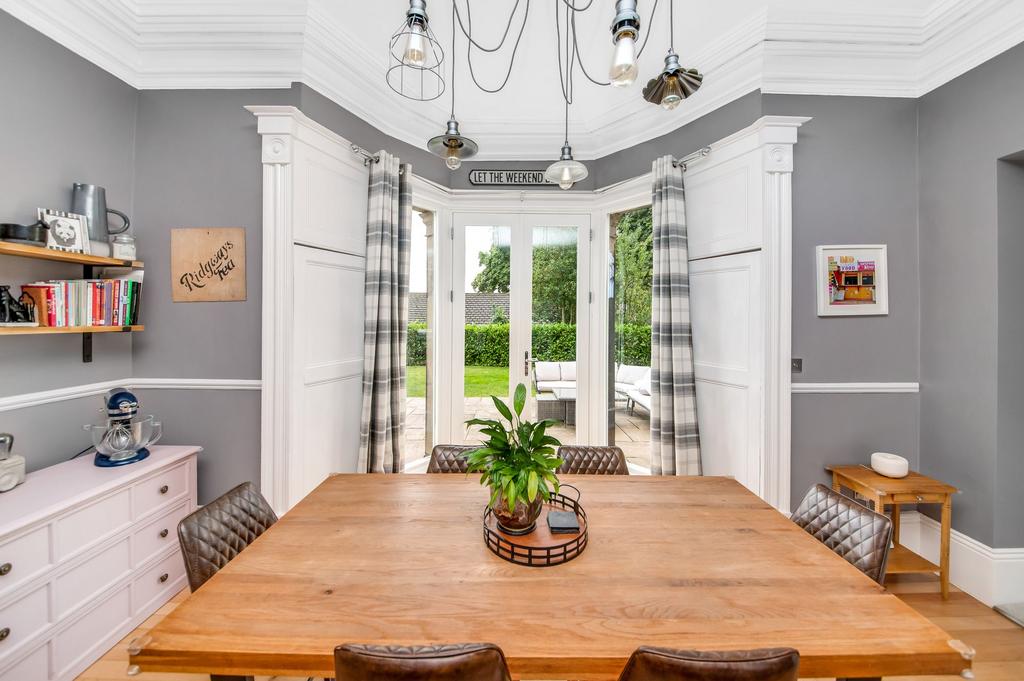 Open plan dining kitchen