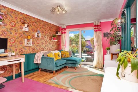 26 Semple Gardens, Chatham, ME4 6QD