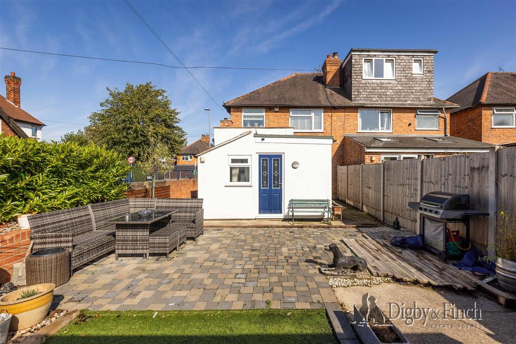 78, Gordon Road West Bridgford, NG2 5 LW-5watermark
