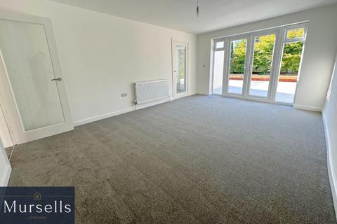 3 bedroom bungalow for sale, Winston Gardens, Poole BH12