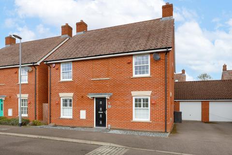 4 bedroom detached house for sale, Speedwell Way, Hitchin SG5