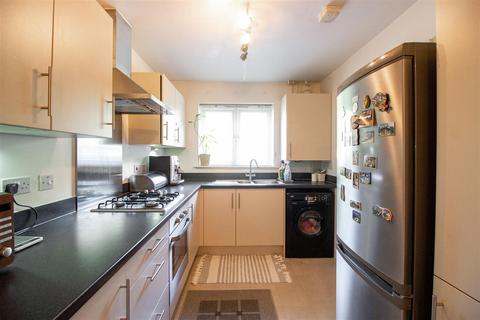 2 bedroom end of terrace house for sale, Bowden Way, Haywards Heath