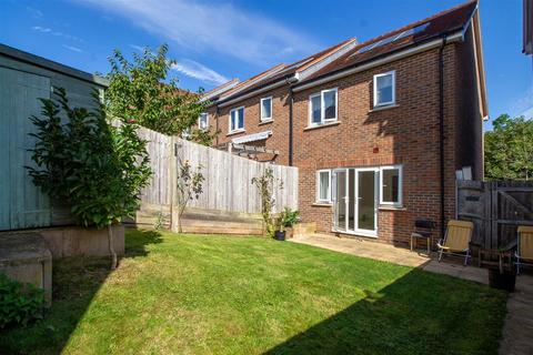 2 bedroom end of terrace house for sale, Bowden Way, Haywards Heath