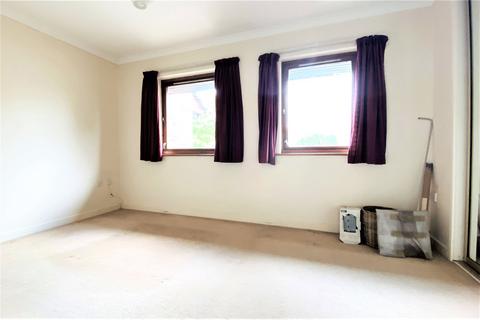 3 bedroom terraced house for sale, Church Street, Surrey TW18