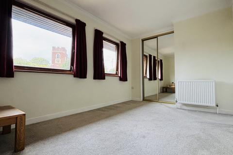 3 bedroom terraced house for sale, Church Street, Surrey TW18