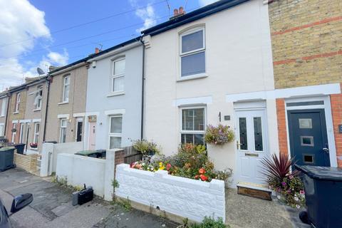 2 bedroom terraced house for sale, Mead Road, Gravesend, Kent, DA11