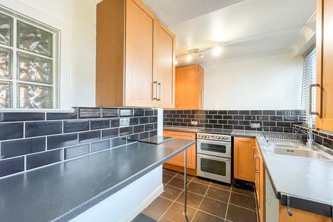 2 bedroom terraced house for sale, Mead Road, Gravesend, Kent, DA11