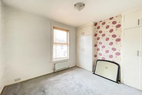 30 Mead Road, Gravesend, DA11 7PP