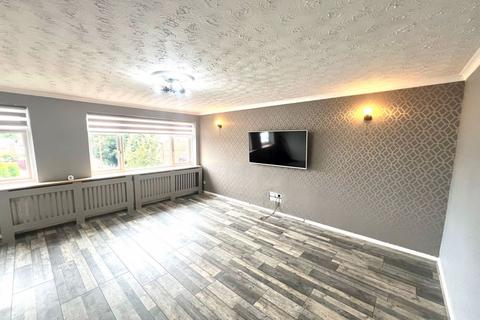 3 bedroom terraced house to rent, Brecknell Rise, Kidderminster, Worcestershire